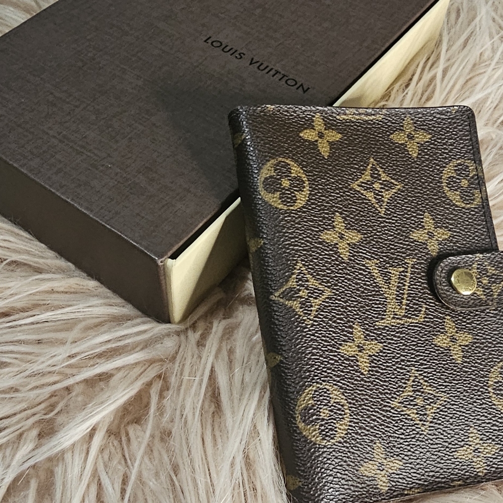 LOUIS VUITTON Brown Monogram